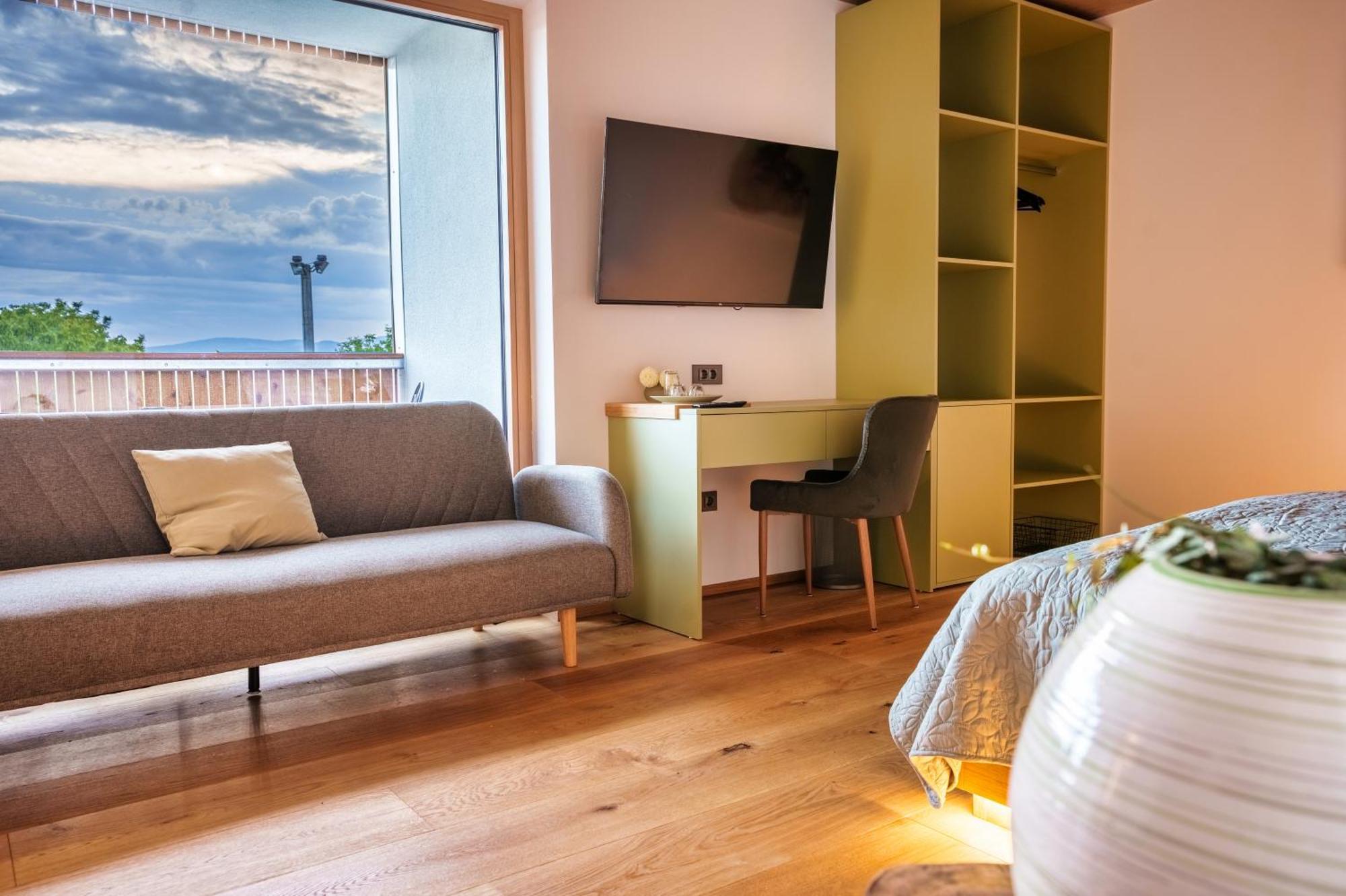 Hotel Frost Maribor Kültér fotó
